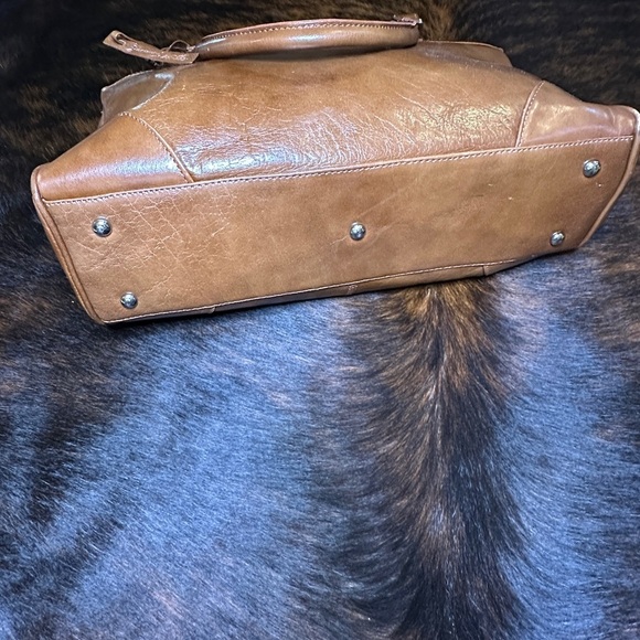 Ashwood Leather Tote, Large Tote, Work Tote,Spacious Leather Tote, Timeless Tote - Picture 8 of 15